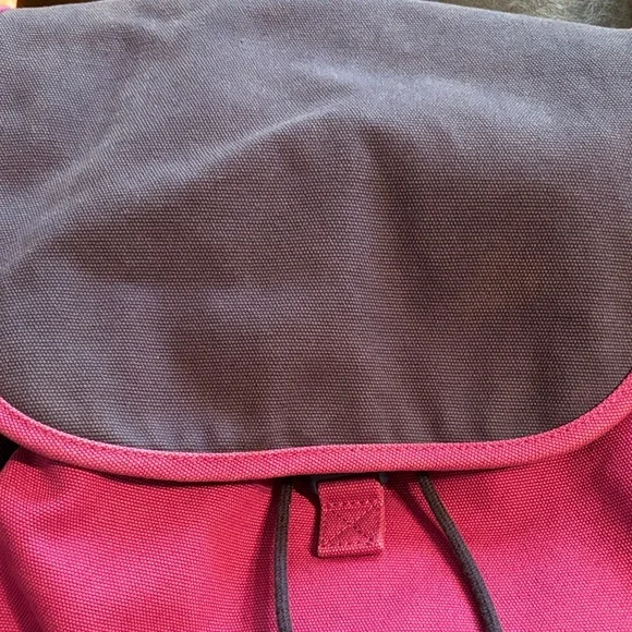 Vibrant Vera Bradley Pink and Navy Blue Backpack - Picture 10 of 10